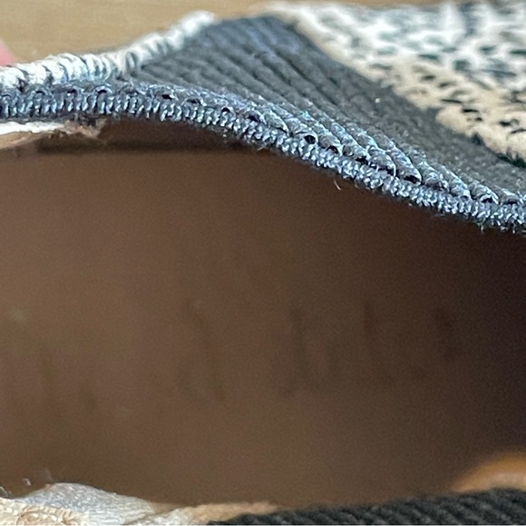 Altar'd State Boots Size 7M Cheetah Print Pull On Cheetah Print - Picture 4 of 9